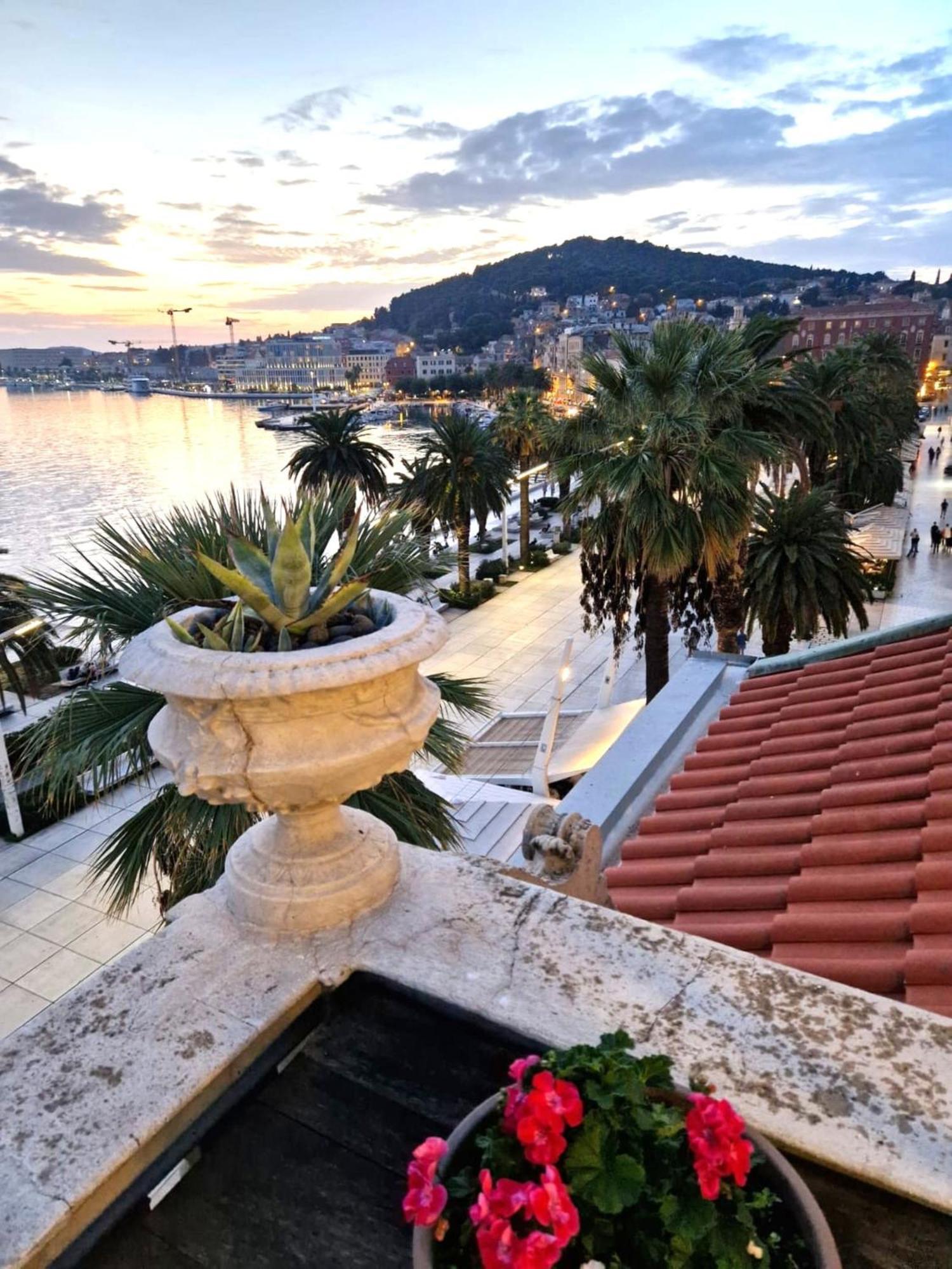 Riva Luxury Suites Spalato Esterno foto