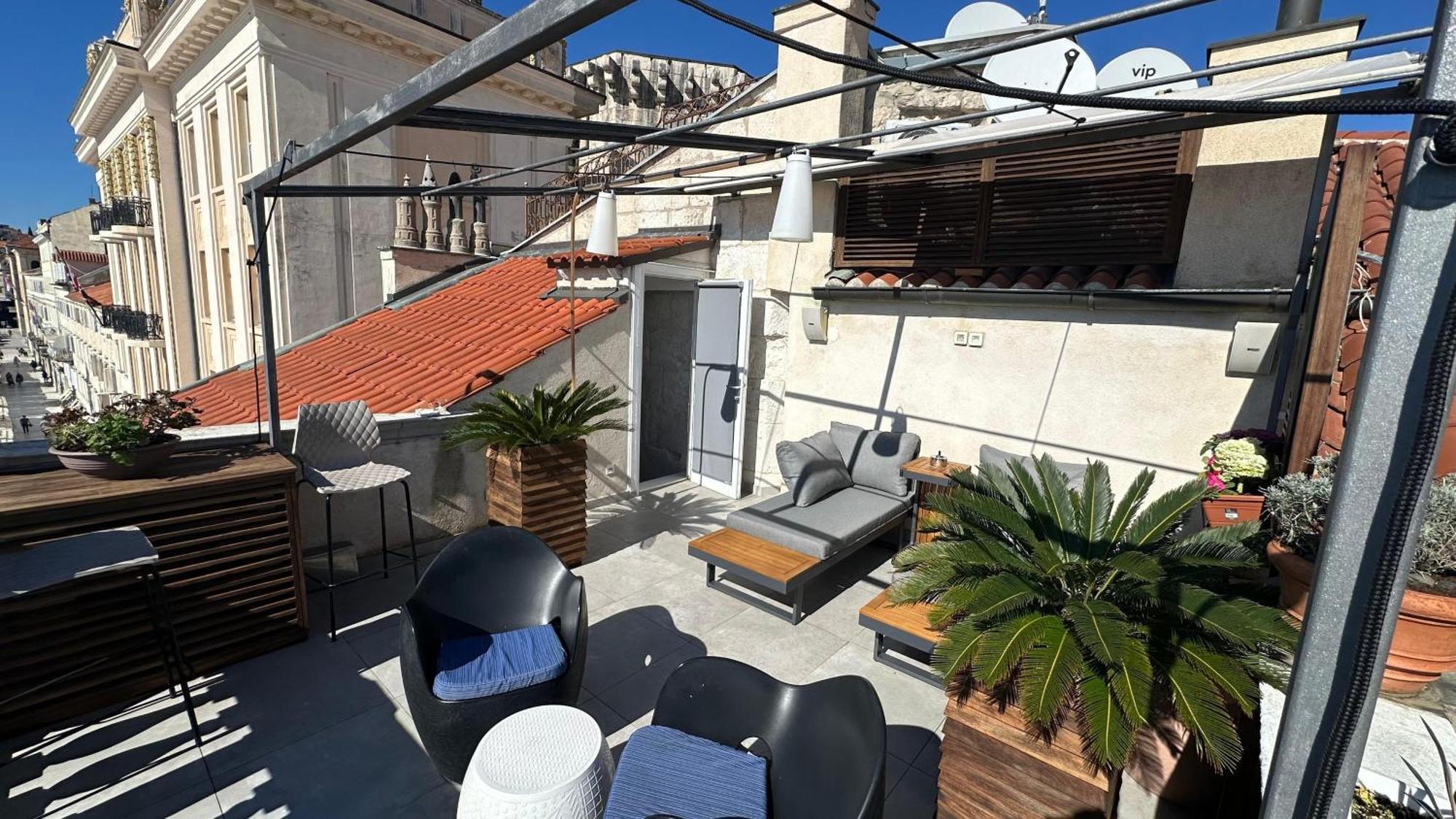 Riva Luxury Suites Spalato Esterno foto